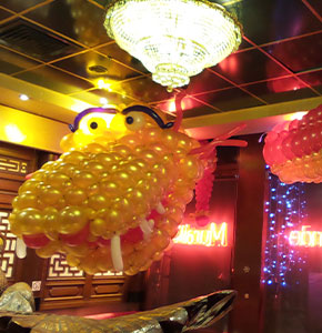 malls ballons